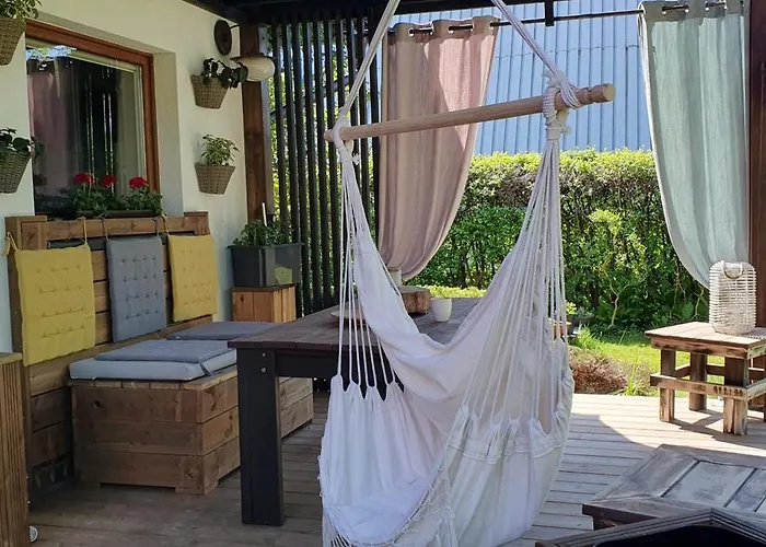 Dom wakacyjny Dom Letniskowy Martynka Rowy (Pomerania)